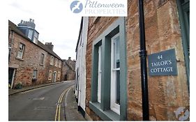 Tailors Cottage- Beautiful Coastal Home Fife